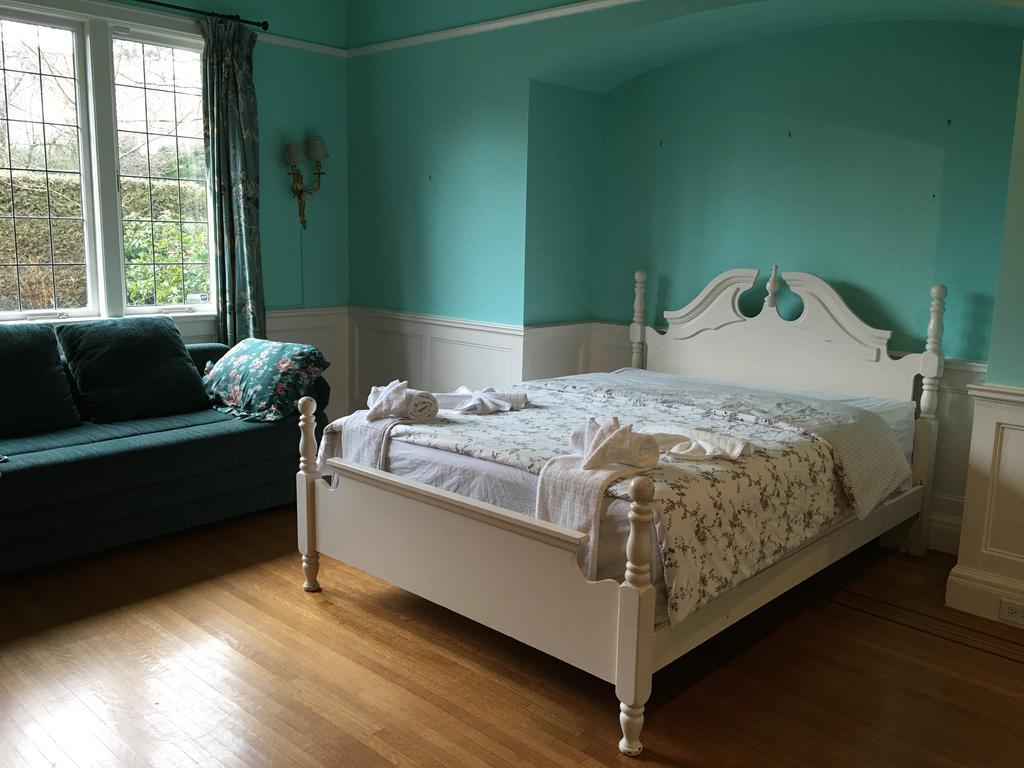 ホテルAngus House バンクーバー エクステリア 写真
